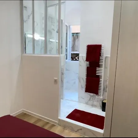 T2 Standing Place Du Marche Apartment